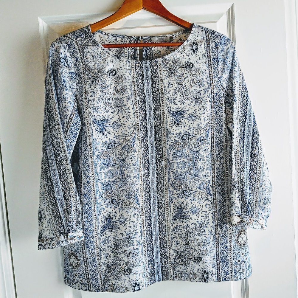 Dalia Blue Tan Paisley 3/4-Length Sleeve Blouse